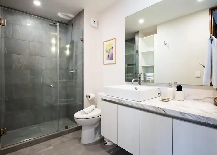 Luxury Condo, 1br 1ba, 200mb, Gym Sauna Cinema * Playa del Carmen