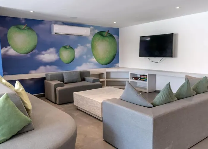 Ferienhaus Luxury Condo, 1br 1ba, 200mb, Gym Sauna Cinema Playa del Carmen