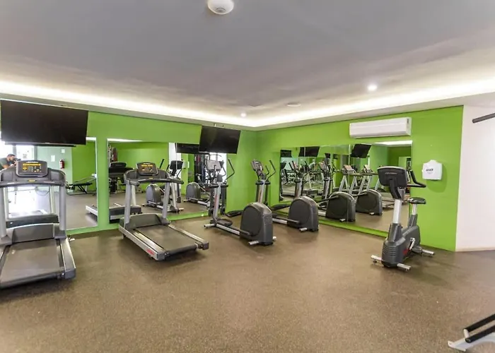 Ferienhaus Luxury Condo, 1br 1ba, 200mb, Gym Sauna Cinema Playa del Carmen